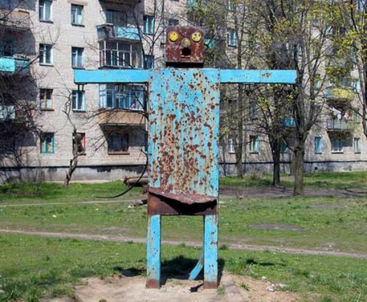 Illustration de l'article : Les aires de jeux les plus cauchemardesques ! La 12&egrave;me est flippante !