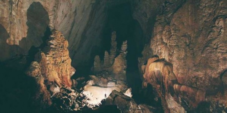 Illustration de l'article : Un fermier d&eacute;couvre une grotte et ce qu'il trouve &agrave; l'int&eacute;rieur est absolument incroyable !