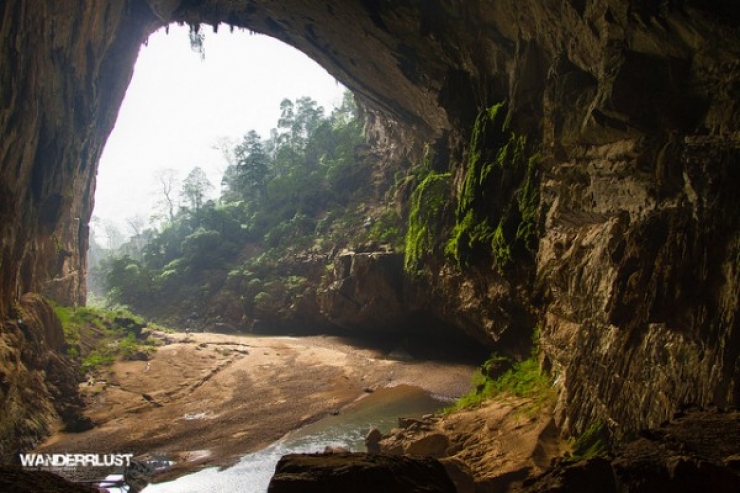 Illustration de l'article : Un fermier d&eacute;couvre une grotte et ce qu'il trouve &agrave; l'int&eacute;rieur est absolument incroyable !