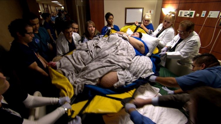 Illustration de l'article : À 466 kg elle se prend en main et perd 80 pourcents de son poids. Aujourd'hui elle est magnifique !