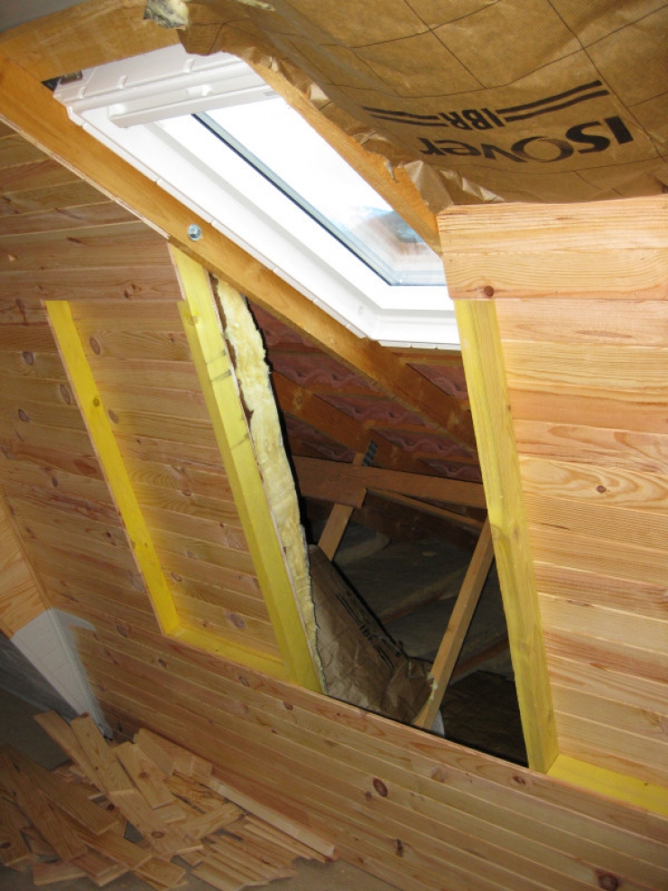 Illustration de l'article : Un papa blas&eacute; par son vieux grenier abandonn&eacute; lui fait subir une transformation incroyable...