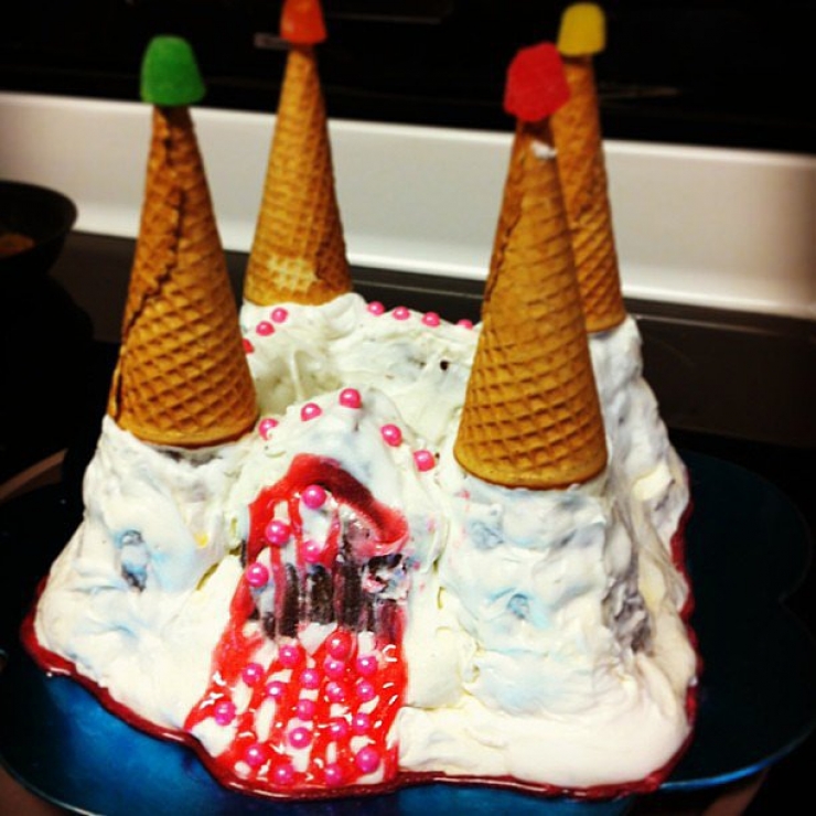 Illustration de l'article : Top 30 des pires g&acirc;teaux d'anniversaires ! Il y a les virtuoses...Et les autres !