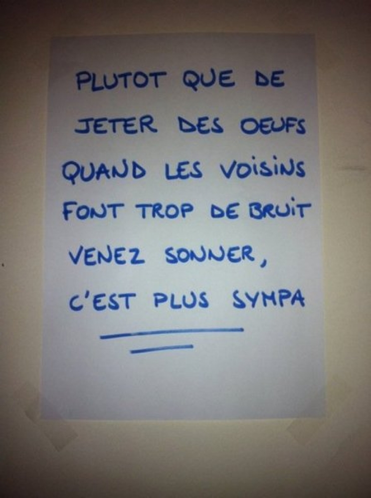 Illustration de l'article : 17 voisins mécontents qui le font savoir à travers des messages remplis d'amour...