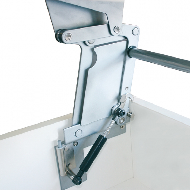 Illustration de l'article : Plus qu'une simple table, ce qu'il se cr&eacute;e avec ses palettes de bois va vous faire envie...