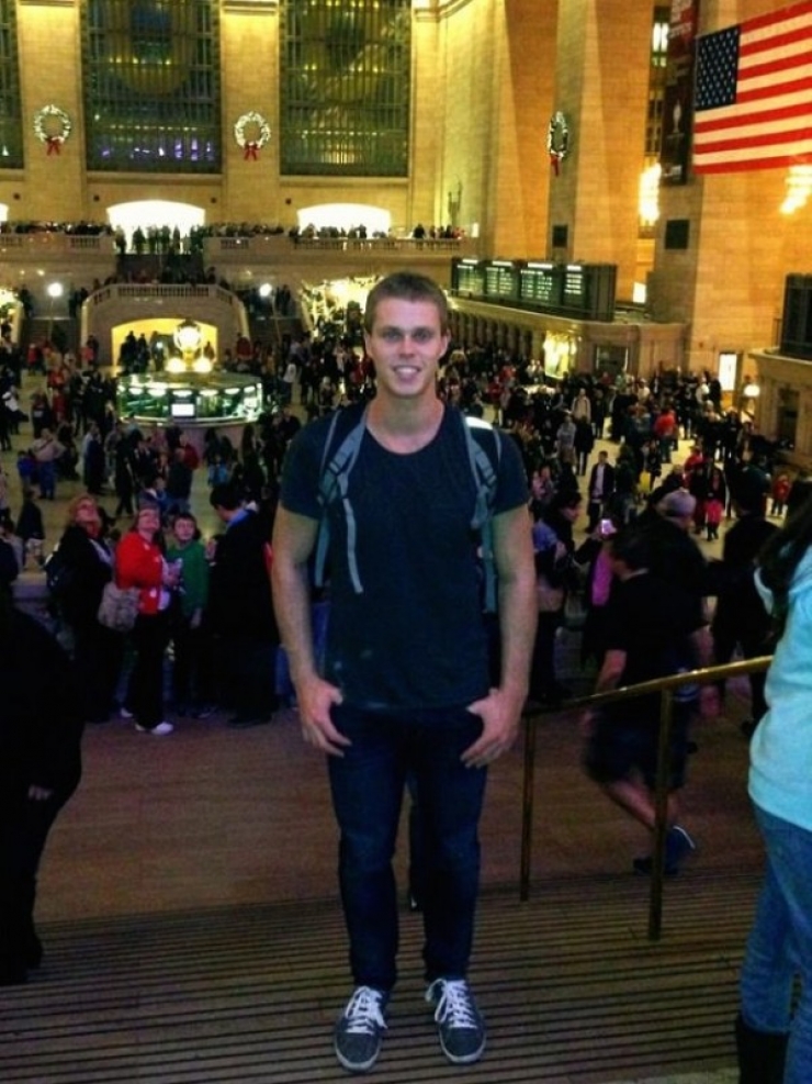 Illustration de l'article : &Agrave; 23 ans, il devient papa et quelques jours plus tard le voil&agrave; grand-p&egrave;re... 