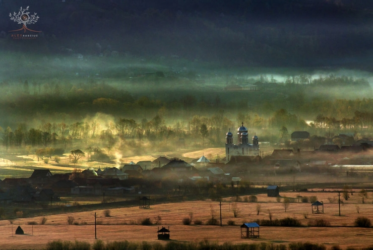 Illustration de l'article : Aubes et cr&eacute;puscules de Transylvanie, par Alex Robciuc. Des clich&eacute;s magnifiques !