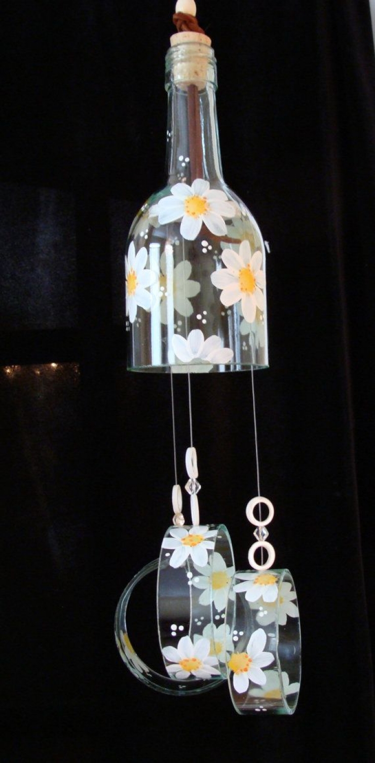 Illustration de l'article : Que faire avec vos bouteilles de verre ? Voici 32 id&eacute;es...