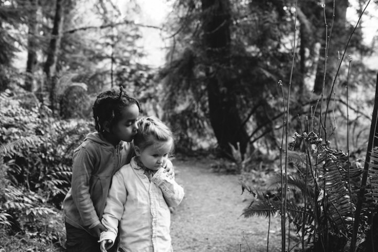 Illustration de l'article : Pas si diff&eacute;rentes, ces adorables filles d'une photographe au grand coeur...