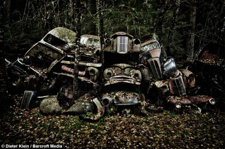 Illustration de l'article : Les cimeti&egrave;res automobiles photographi&eacute;s par Dieter Klein ! Des clich&eacute;s impressionnants !