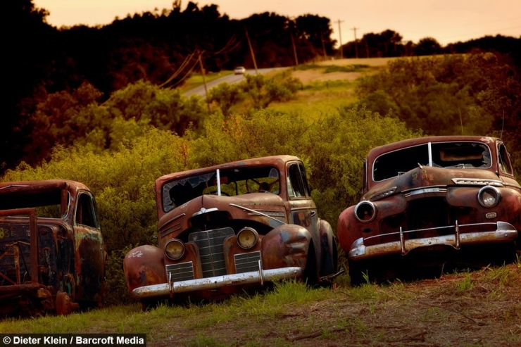 Illustration de l'article : Les cimeti&egrave;res automobiles photographi&eacute;s par Dieter Klein ! Des clich&eacute;s impressionnants !