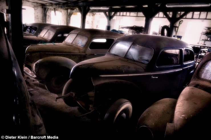 Illustration de l'article : Les cimeti&egrave;res automobiles photographi&eacute;s par Dieter Klein ! Des clich&eacute;s impressionnants !