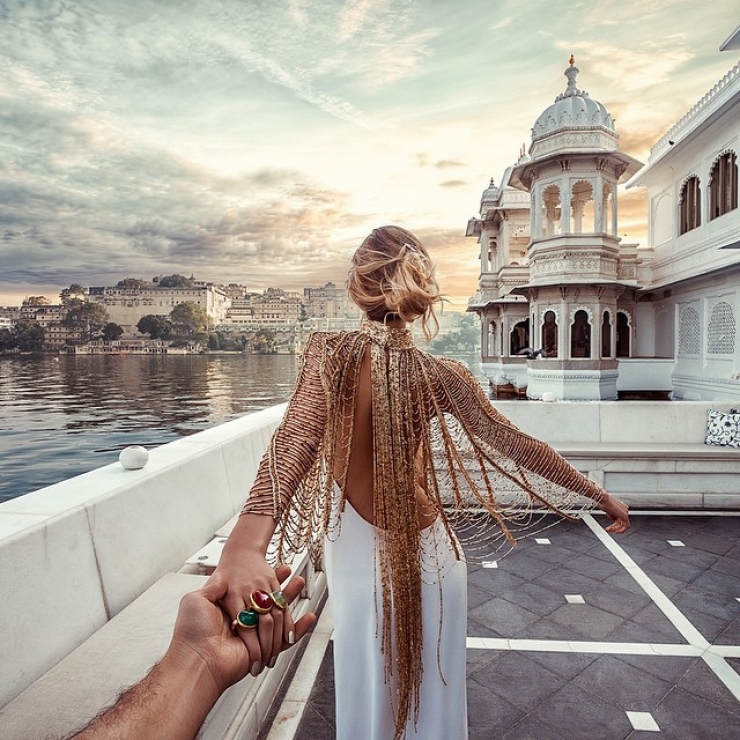 Illustration de l'article : Les superbes clich&eacute;s d'un photographe qui "suit" sa fianc&eacute;e en voyage en Inde