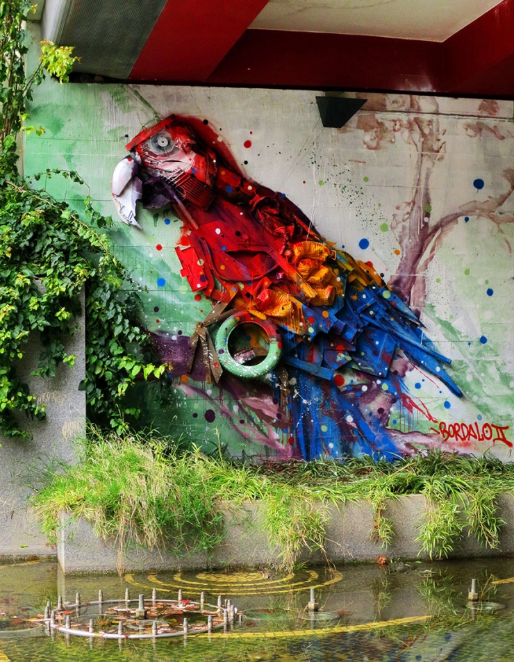 Illustration de l'article : C'est à travers des sculptures murales qu'il dénonce le gaspillage et la pollution (14 photos)