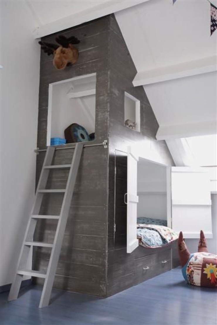 Illustration de l'article : Du mal à organiser la chambre de votre enfant dans un petit espace ? Ces 32 chambres devraient vous intéresser ! 