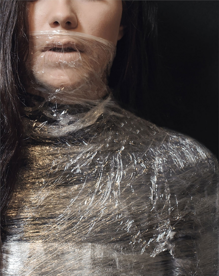 Illustration de l'article : Elle r&eacute;alise des photos qui d&eacute;crivent ce que lui provoque son anxi&eacute;t&eacute;... C&rsquo;est prenant !