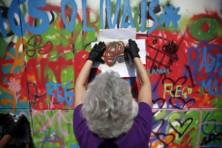 Illustration de l'article : Au Portugal, les seniors se mettent au graffiti. Et ça vaut franchement le détour !