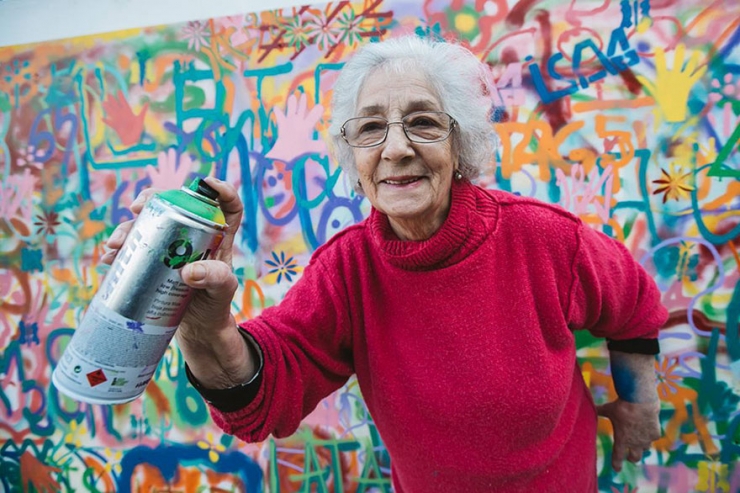 Illustration de l'article : Au Portugal, les seniors se mettent au graffiti. Et ça vaut franchement le détour !