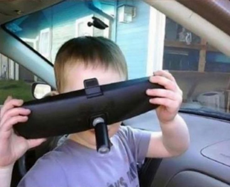 Illustration de l'article : 26 bêtises d'enfants qui prouvent qu'il ne faut jamais les laisser seuls