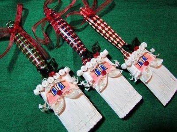 Illustration de l'article : Des pinceaux bricolés et transformés en Pères Noël... 20 modèles pour occuper vos enfants !
