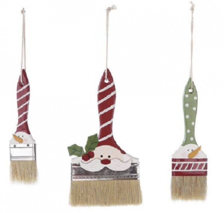 Illustration de l'article : Des pinceaux bricolés et transformés en Pères Noël... 20 modèles pour occuper vos enfants !