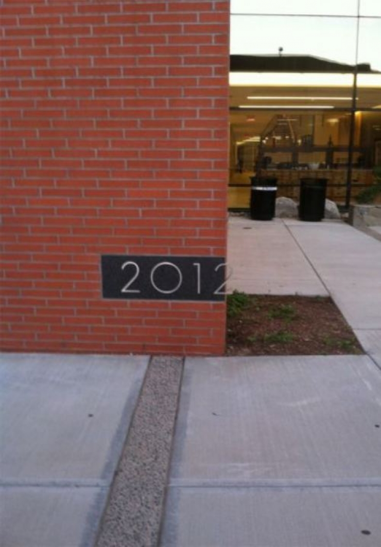 Illustration de l'article : Ces 25 constructions ratées nous prouvent qu’il faut être sobre quand on va au travail… Pour le 11 c’est vraiment exagéré !