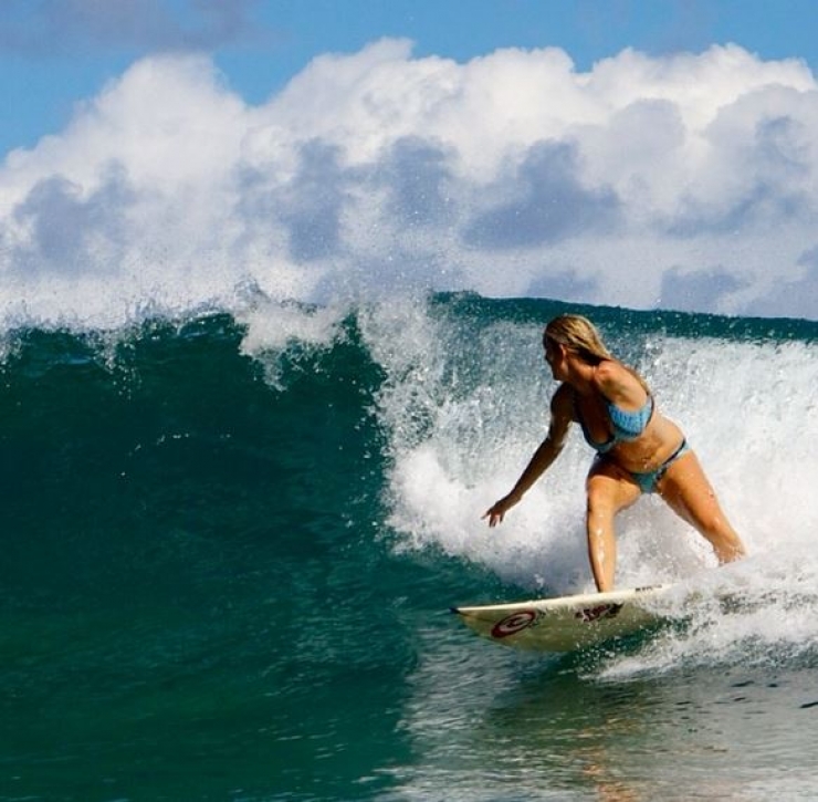 Illustration de l'article : Cette maman semble tout &agrave; fait normale, mais attendez de voir son corps de l&rsquo;autre c&ocirc;t&eacute;&hellip; Bravo pour son courage !