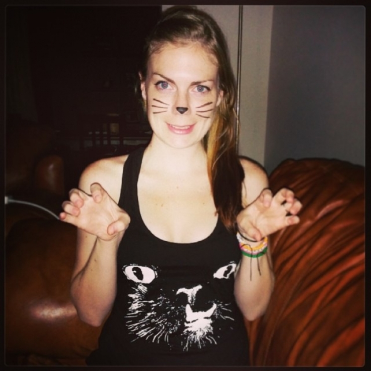 Illustration de l'article : Estimant qu’elle est monstrueuse, ils se débarrassent de leur chatte. Les nouveaux propriétaires décident d’en faire une star !