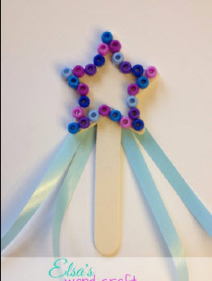 Illustration de l'article : Faites plaisir aux enfants avec ces 16 bricolages autour d'Elsa, La Reine Des Neiges&hellip; 