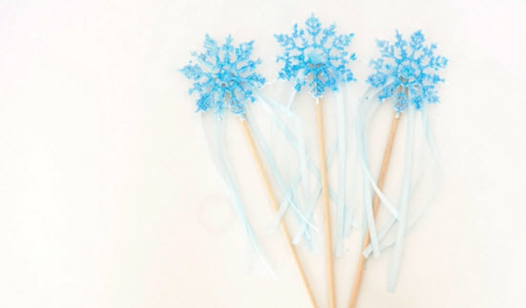 Illustration de l'article : Faites plaisir aux enfants avec ces 16 bricolages autour d'Elsa, La Reine Des Neiges&hellip; 