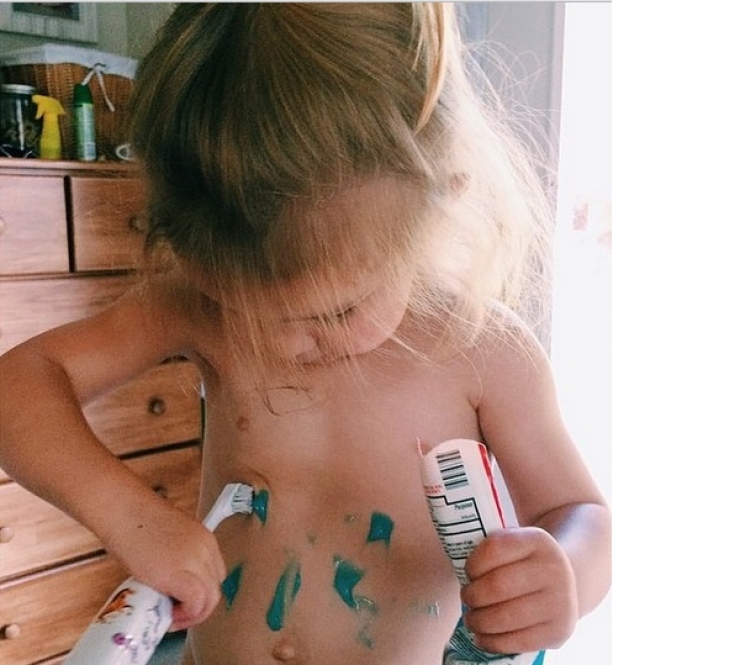 Illustration de l'article : 15 photos qui prouvent qu'il ne faut jamais laisser un enfant seul