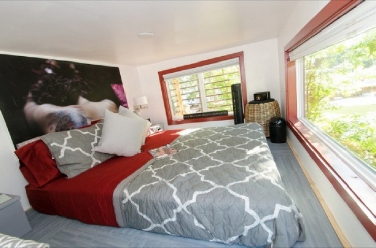 Illustration de l'article : Cette maison est un petit palais, même si elle semble minuscule de l'extérieur... Attendez de voir l'intérieur !