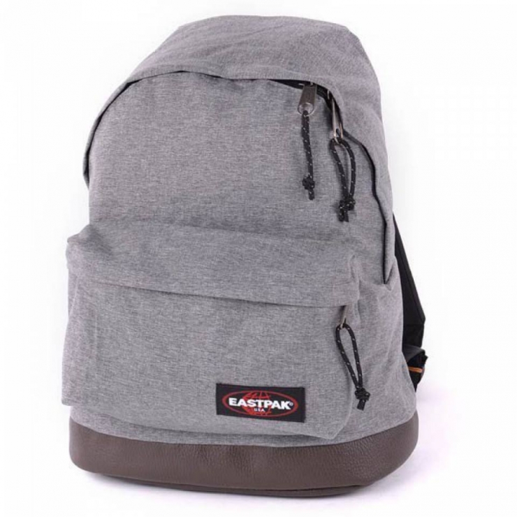 Illustration de l'article : 8  v&ecirc;tements et accessoires des ann&eacute;es 90 qui vont vous faire r&ecirc;ver