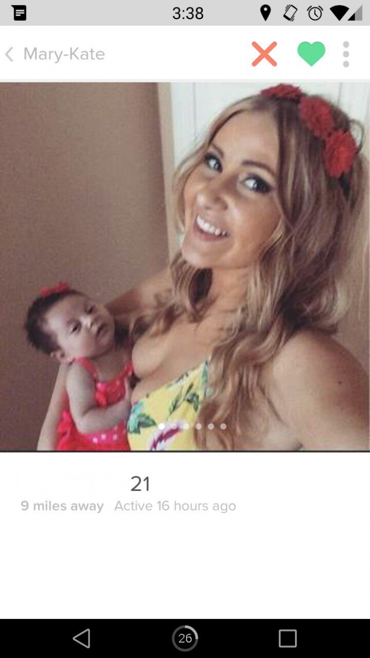 Illustration de l'article : Ces 22 femmes utilisent des photos d'elles horribles pour draguer sur les sites de rencontres !