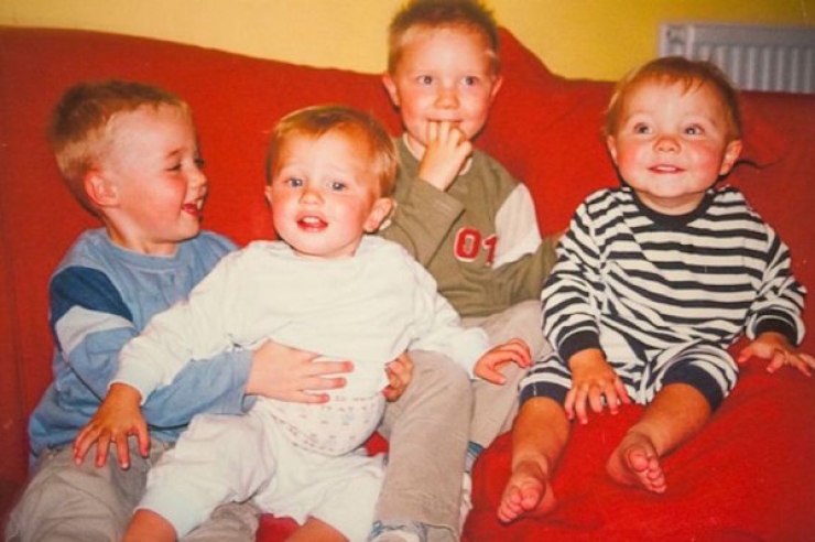 Illustration de l'article : Déjà mère de jumeaux à deux reprises, voici ce que les médecins ont trouvé dans son ventre, 10 ans plus tard...