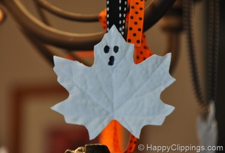 Illustration de l'article : Une déco magnifique à réaliser avec les enfants, juste avec des cartons d'oeufs et des feuilles...