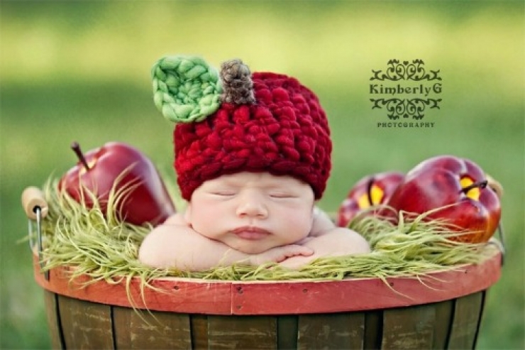 Illustration de l'article : Envie de marquer l'automne à travers une jolie séance photo avec votre bébé ? Cette série devrait vous donner des idées !