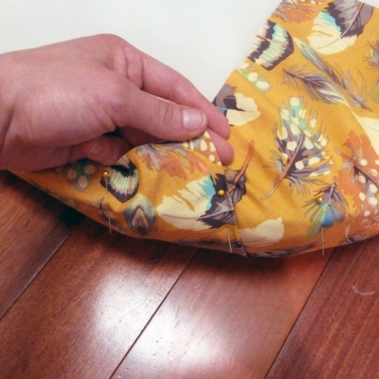 Illustration de l'article : Il récupère une vieille baignoire qu'il coupe en deux... Ce qu'il en fait tient du pur génie !