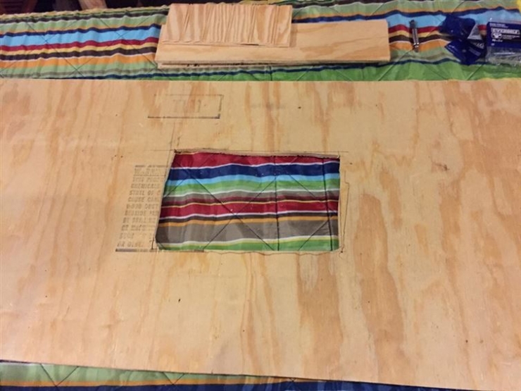 Illustration de l'article : Il lui a suffi d'utiliser des matériaux simples pour transformer complètement sa salle à manger.. Attendez de voir le résultat !