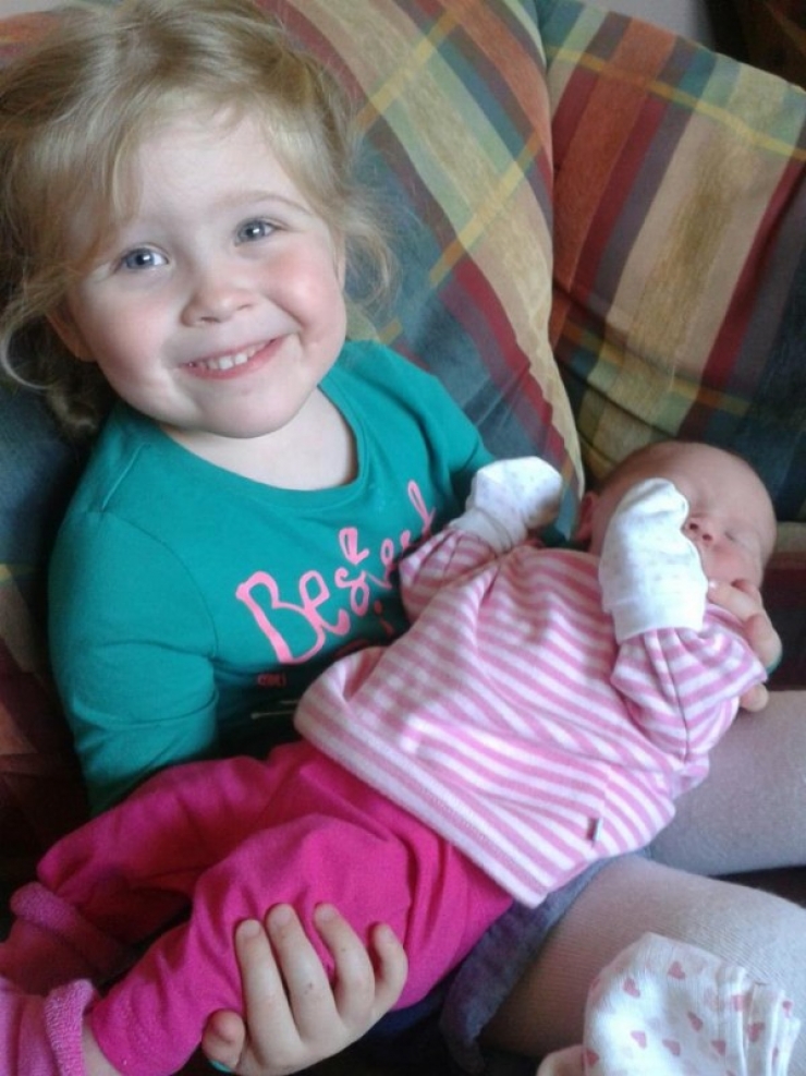 Illustration de l'article : Maman de trois enfants, elle devra bient&ocirc;t les quitter pour toujours &agrave; cause de quelque chose que font beaucoup de gens...