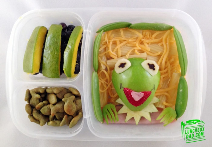 Illustration de l'article : Tous les matins, ce papa prend le temps de préparer d'amusants et savoureux repas pour ses enfants (14 photos)