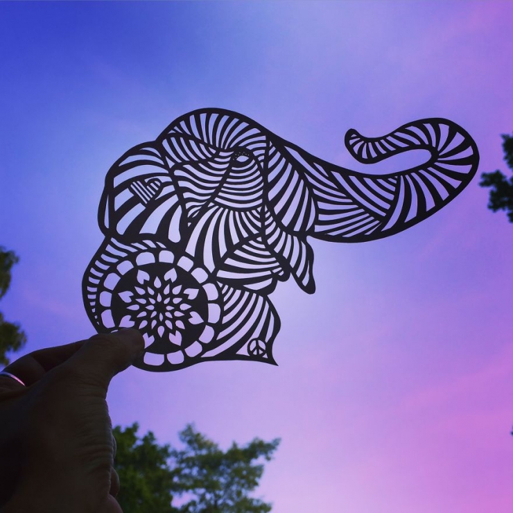 Illustration de l'article : De magnifiques silhouettes d'animaux en papier découpé, par Jo Chorny
