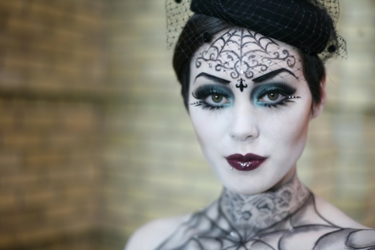 Illustration de l'article : Mesdames, voici 60 maquillages Halloween pour votre inspiration...