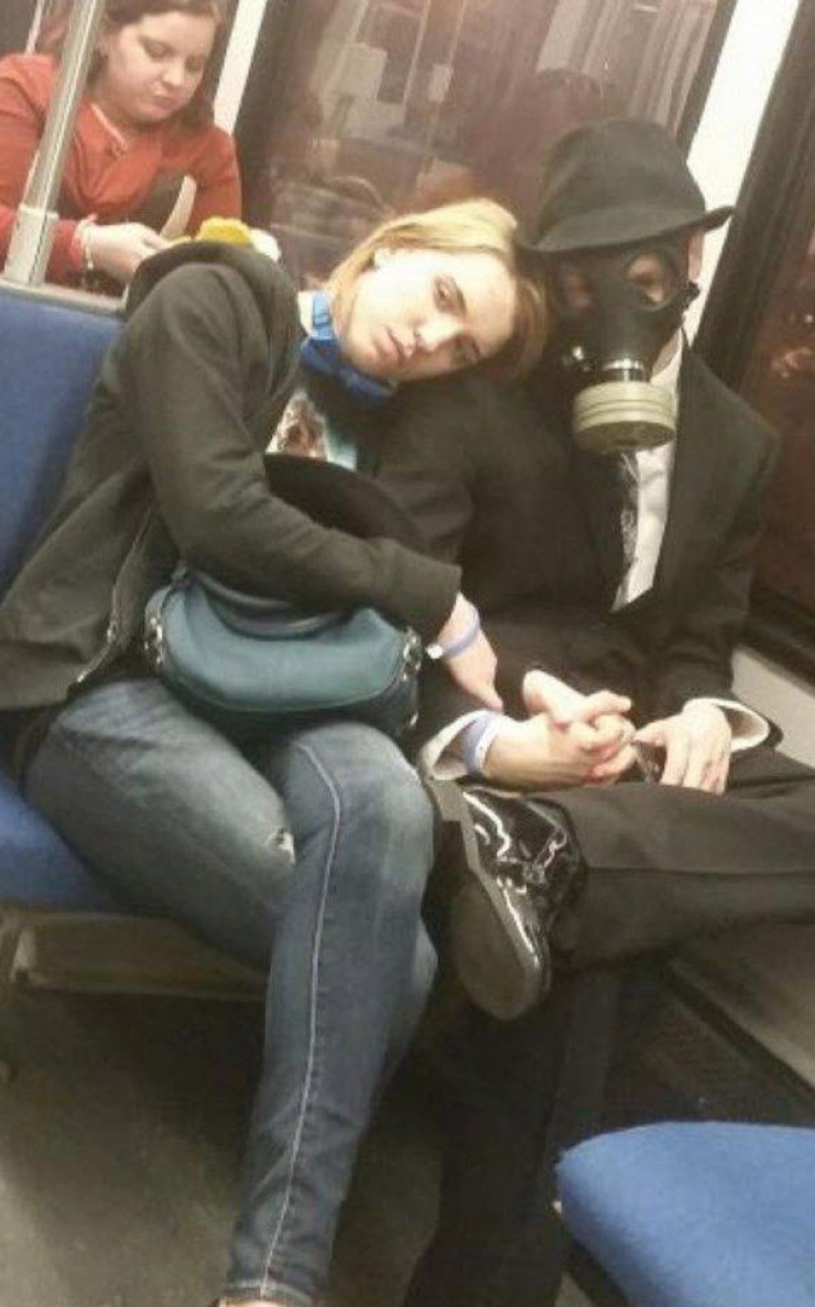 Illustration de l'article : Ces "belles" rencontres que l'on peut faire dans les transports en commun (20 photos)