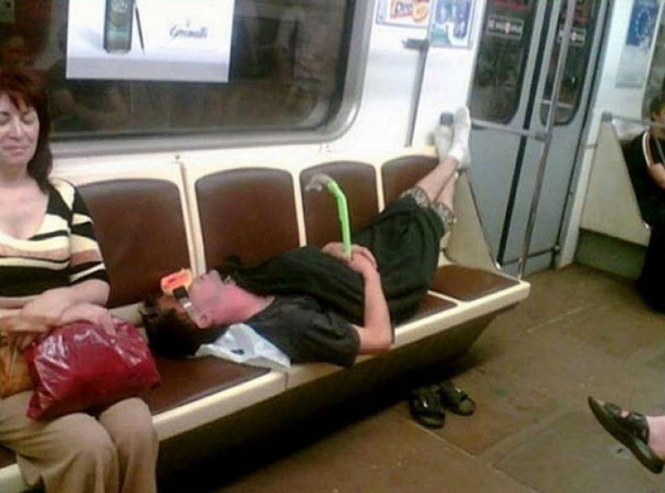 Illustration de l'article : Ces "belles" rencontres que l'on peut faire dans les transports en commun (20 photos)