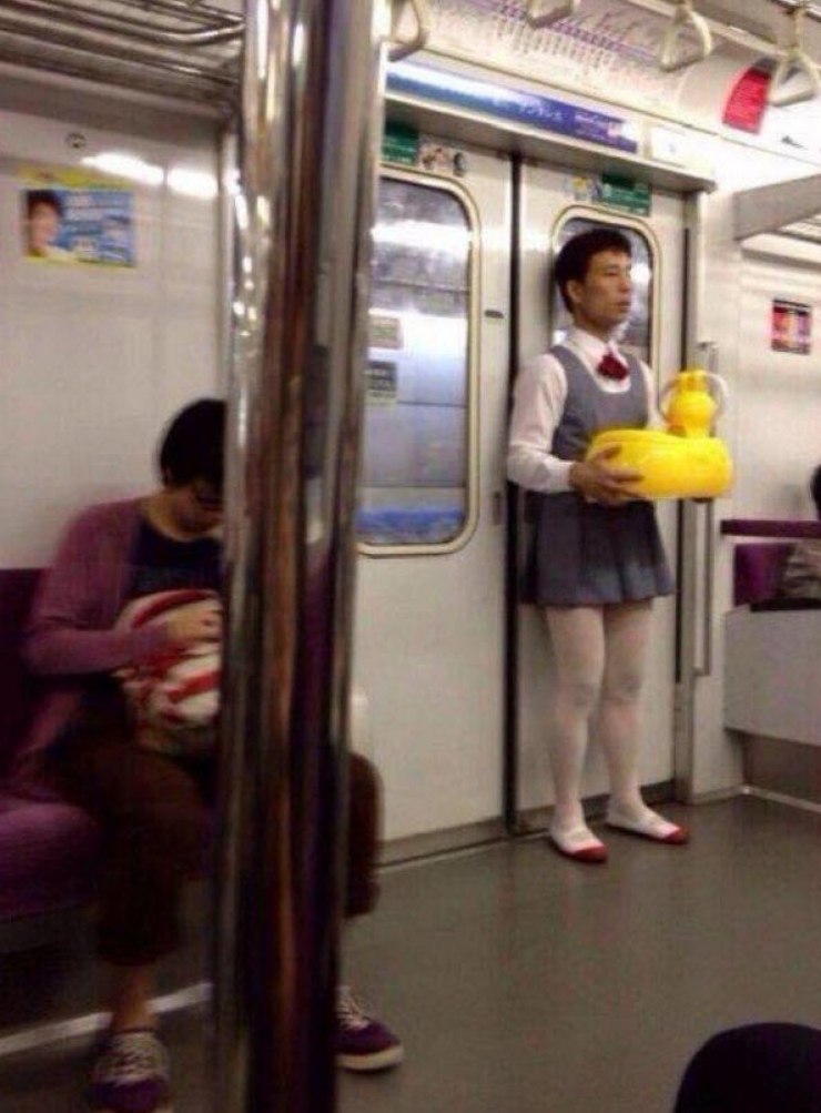 Illustration de l'article : Ces "belles" rencontres que l'on peut faire dans les transports en commun (20 photos)