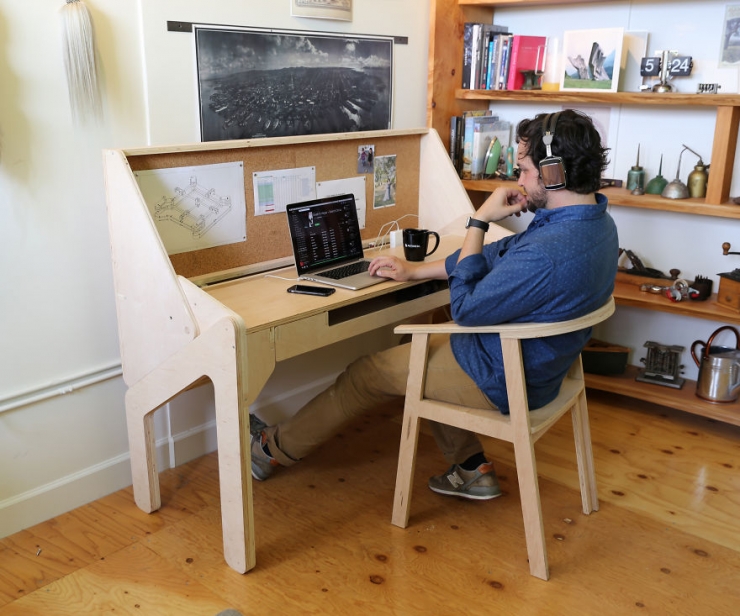 Illustration de l'article : Ce designer voulait avoir son propre bar, mais son appartement était trop petit. Regardez ce qu'il a créé