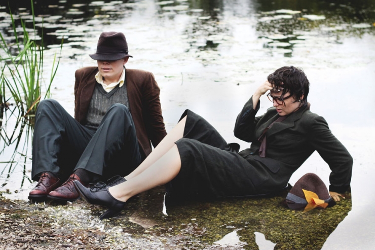 Illustration de l'article : Pour leurs photos d'engagement, ils recréent une scène culte des 101 Dalmatiens