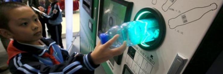 Illustration de l'article : À Pékin vous pouvez payer le métro avec des bouteilles en plastique... Une idée brillante !