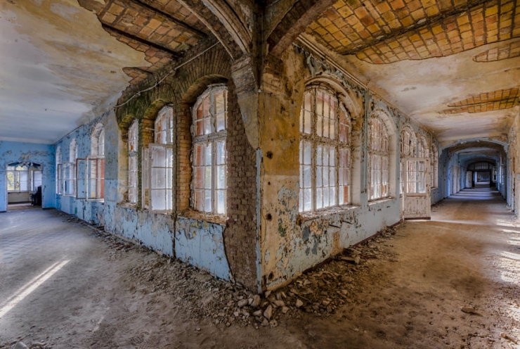 Illustration de l'article : Il parcourt l'Europe et photographie des lieux abandonnés ou ne s'aventurent pas les touristes…