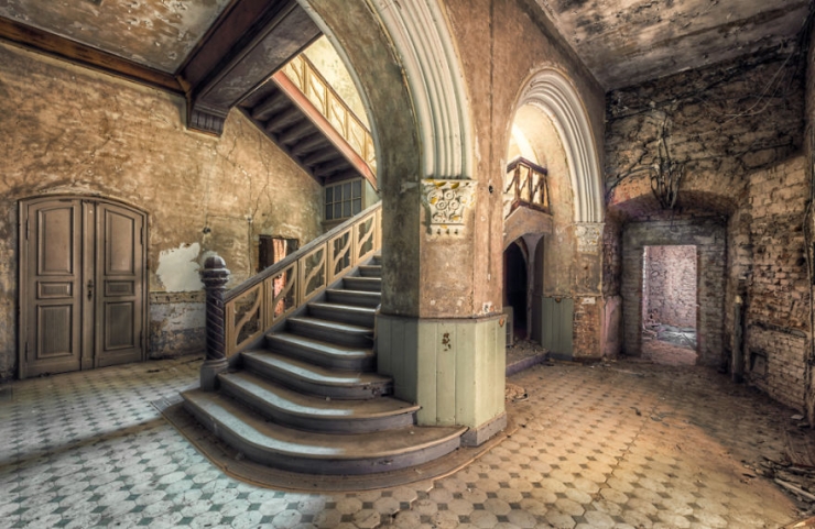 Illustration de l'article : Il parcourt l'Europe et photographie des lieux abandonnés ou ne s'aventurent pas les touristes…